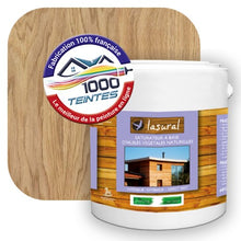 Charger l'image dans la galerie, Saturateur écologique Natura Lasural® Chêne Clair (Bois Classic BC02) Intérieur/Extérieur MAT pour 24 m² - (conditionnement de 3.00 L) avec une pastille de ton chêne clair en fond d'image